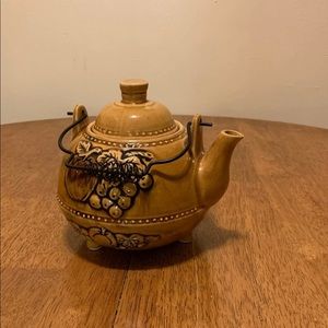 Tea pot brown